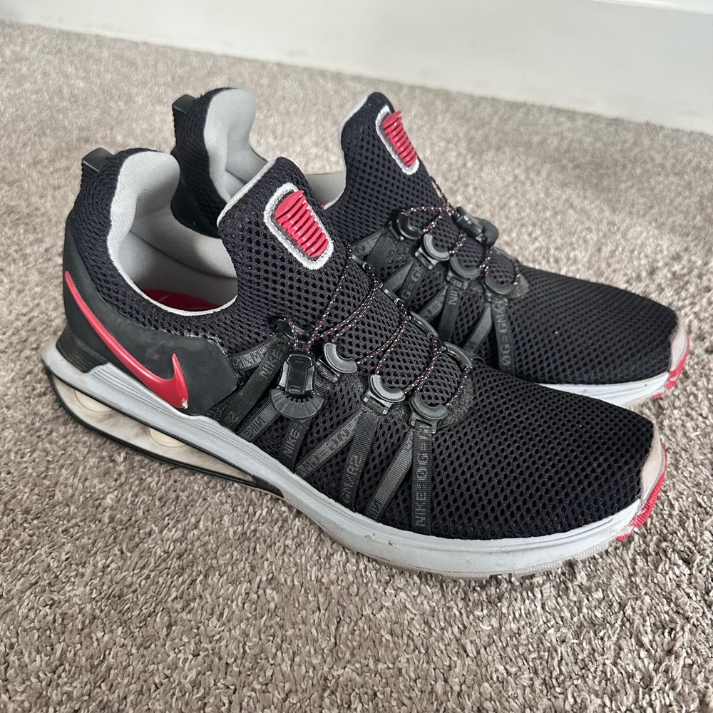 Nike shox gravity black gray and read size 11 men’s sneakers